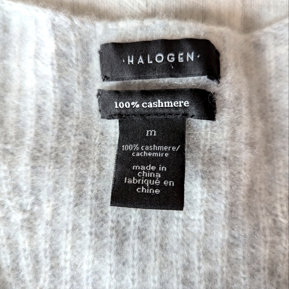 *HALOGEN* V-Neck 100% Cashmere Sweater w/ Side Slit Tie Heather Gray, Medium EUC - Picture 3 of 11